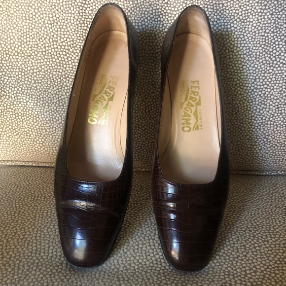 Ferragamo vintage brown heels 8.5 - Picture 9 of 10